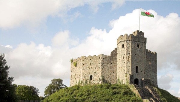 cardiff castle in the uk